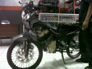 Gloormotopress 5